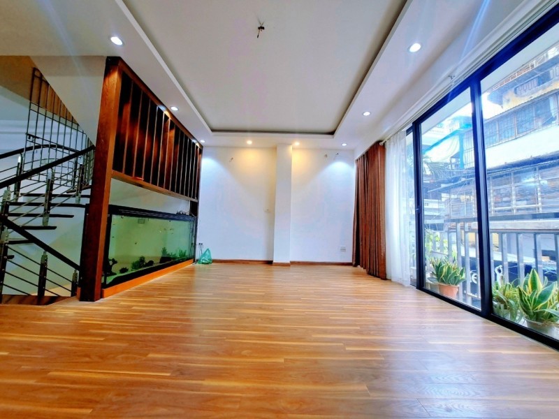 DUY NHẤT 1 CĂN PHỐ TÔN ĐỨC THẮNG Đống Đa 30m2 4 tầng NHÀ ĐẸP ở ngay 4.5 tỷ