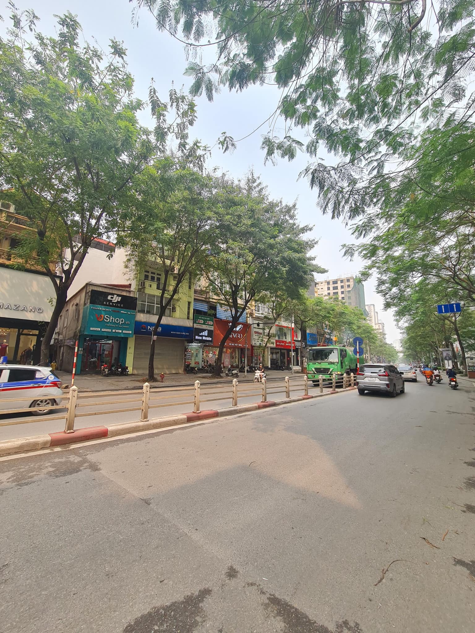 Bán nhà mặt phố Thái Hà, Đống Đa 2 mặt tiền 140m 6T thang máy nhỉnh 40 tỷ cho thuê gần 100tr/tháng