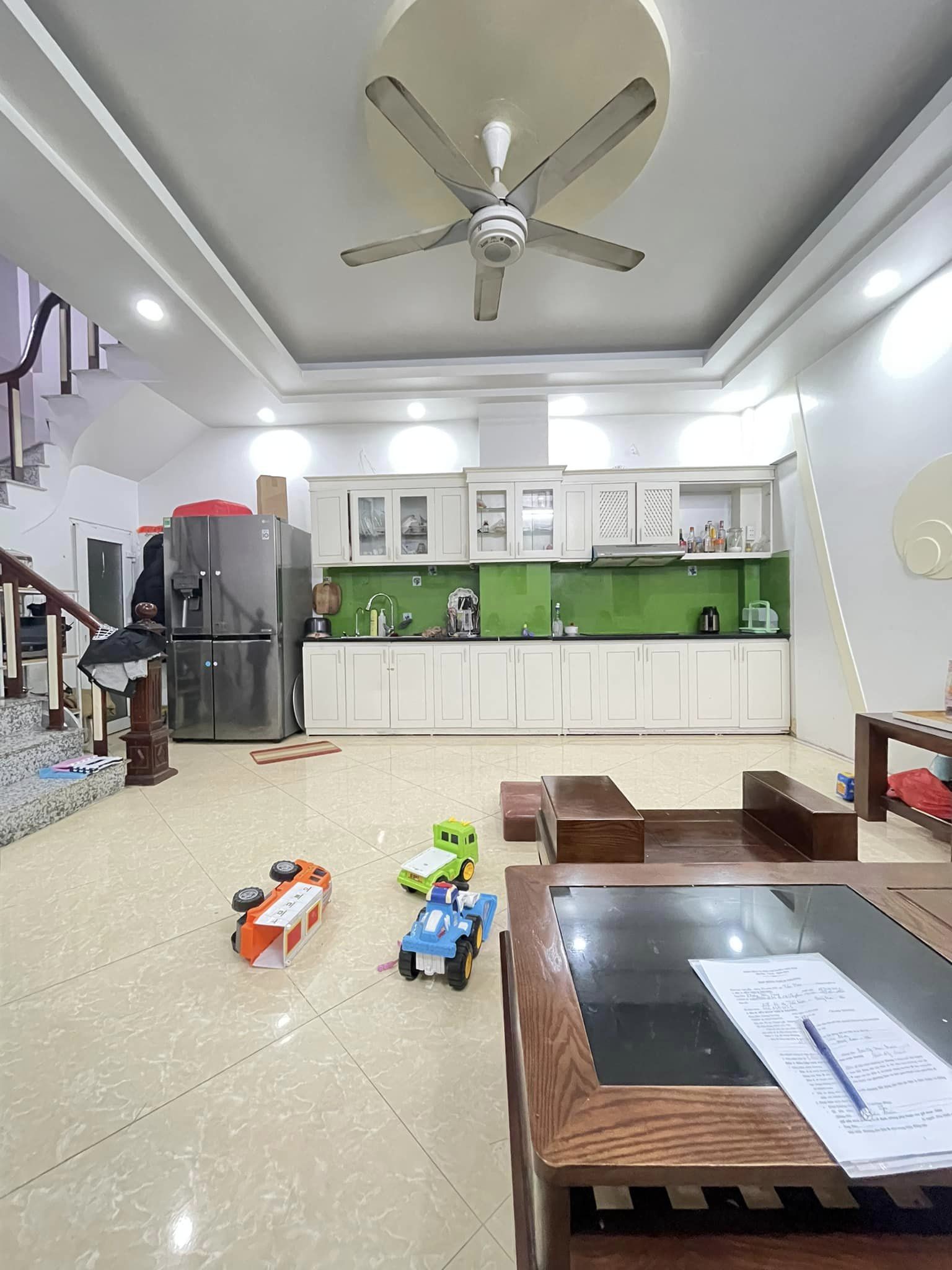 Bán nhà ngõ 6 Vĩnh Phúc, Ba đình, Sân Vườn, Ở Luôn diện tích 74m2 giá 5.5 tỷ