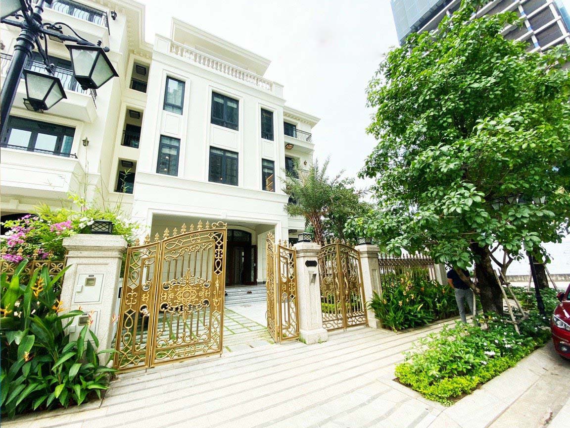 Cần tiền bán gấp nhà Góc đường NTMK, Quận 3, Dt: 4.2*20.8, Gía 69 Tỷ .