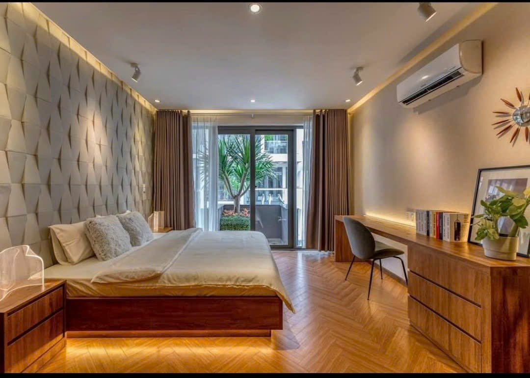 Nhỉnh 2 tỷ - Có nhà Ngọa Long, 36m2 5 tầng 5 m GẦN PHỐ, Ô tô - 3 NGỦ ĐỦ CÔNG NĂNG