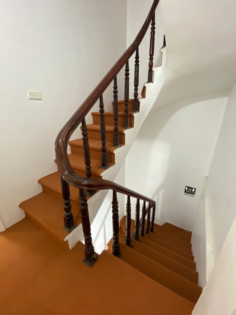 Bán nhà Vĩnh phúc ô tô tránh nhau .DT 26m kinh doanh 6 tầng