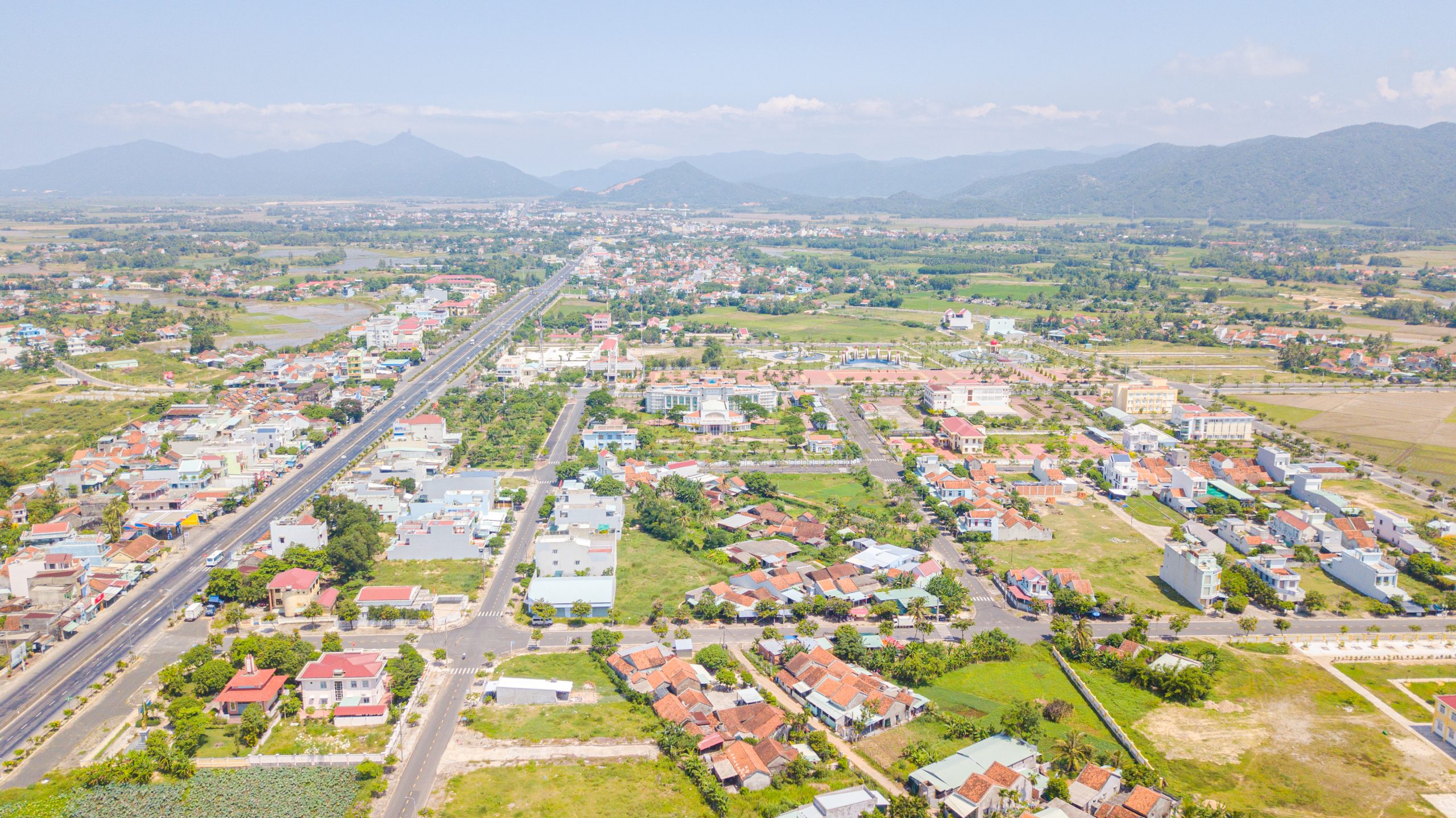 Đất nền khu đô thị kinh tế biển Nam Phú Yên Thổ cư đầy đủ giá chỉ 1,8 tỷ.