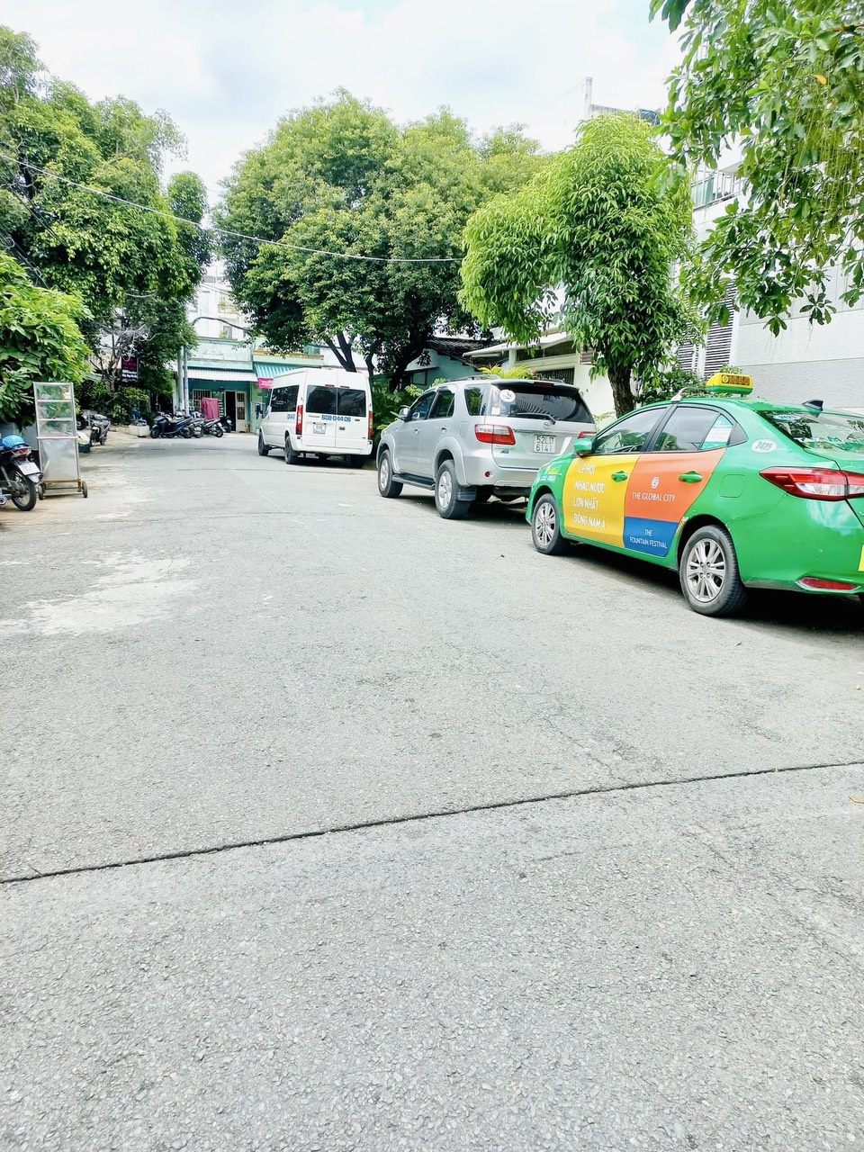 Bán nhà HXH tránh nhau- P. Tân Quy, Q.7- Ngang 4m- 120m2- Nhà đẹp Ở ngay- Chỉ 3 tỷ450