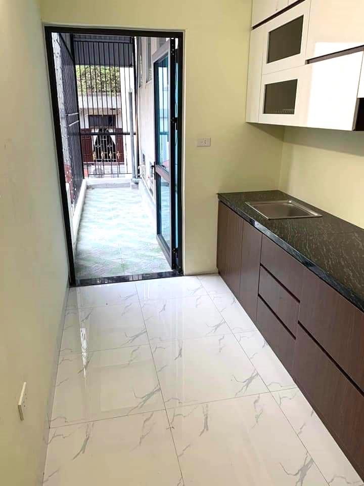 BÁN NHÀ BẠCH MAI QUẬN HAI BÀ TRƯNG - 20M 4 TẦNG - NHỈNH 2 TỶ BA GÁC TRÁNH 10M RA PHỐ NGÕ THÔNG NHÀ ĐẸP HIẾM