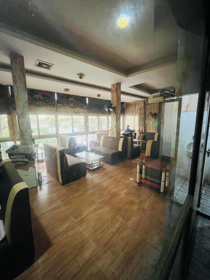 BÁN NHÀ - MẶT PHỐ - NGUYỄN CHÍ THANH - BA ĐÌNH - MẶT TIỀN KHỦNG - VỊ TRÍ VÀNG- VỈA HÈ RỘNG - KINH DOANH CỰC ĐỈNH