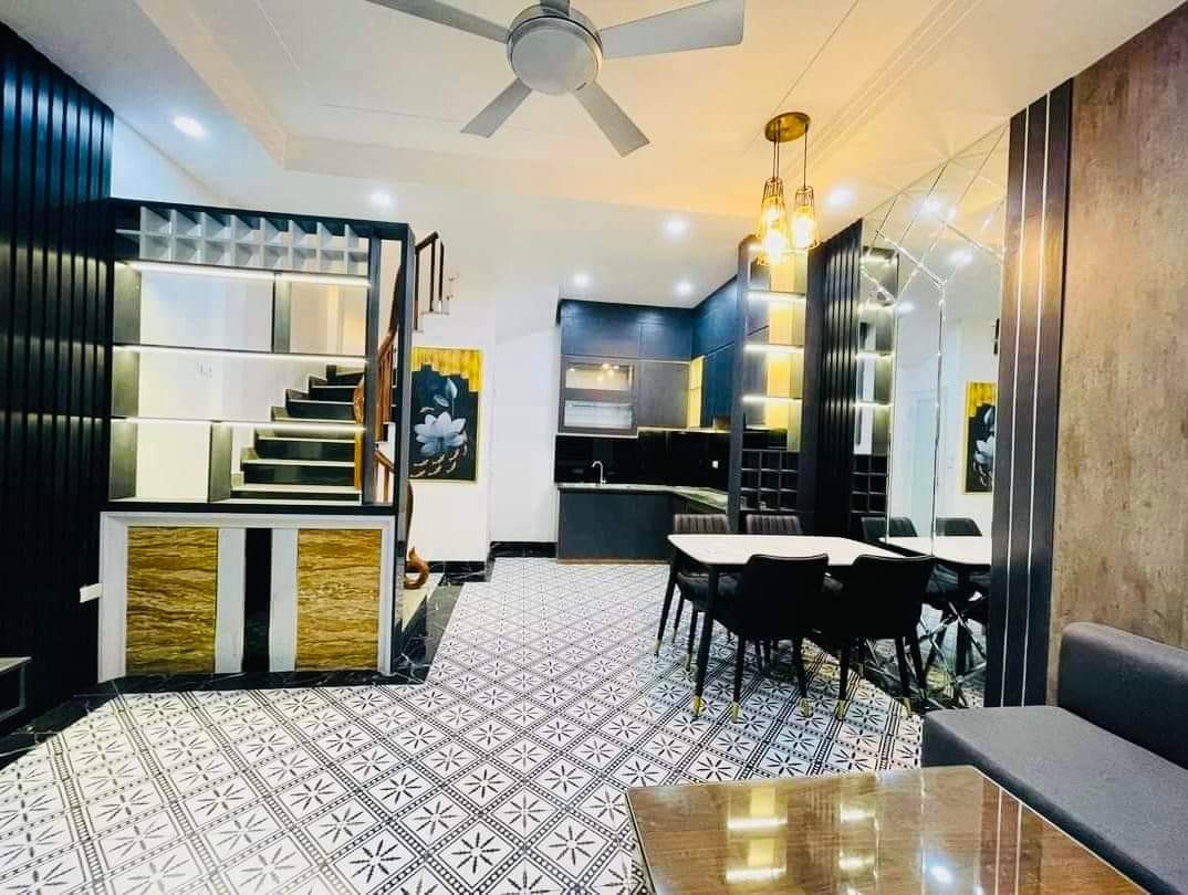 Bán nhà MỚI ĐẸP Ở LUÔN phố Vũ Trọng Phụng, Thanh Xuân diện tích 31m2x5T, mặt tiền 4,5m. Giá 4,6 tỷ. Lh 0912929280