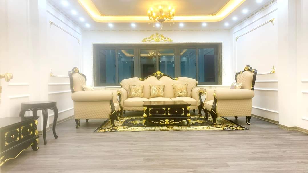 Quan Nhân -8.Tầng Thang Máy - Ô tô Vào Nhà - Kinh Doanh - Thiết Kế Phong Cách Cổ