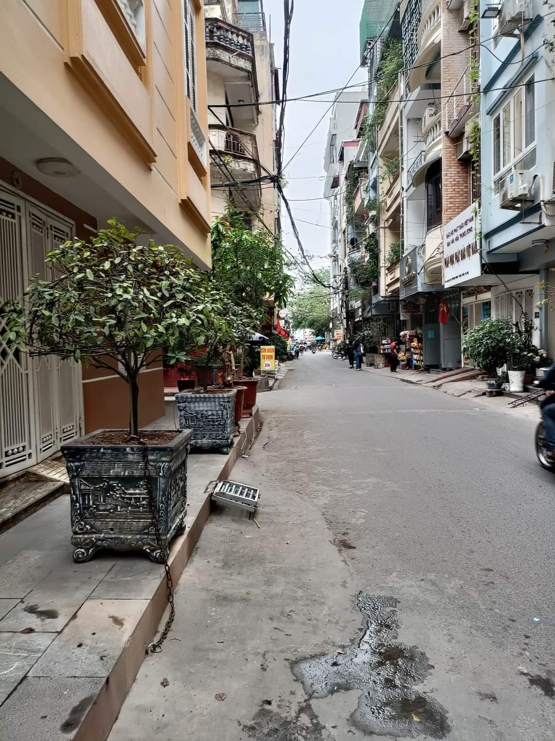 BÁN NHÀ TRUỜNG CHINH THANH XUÂN NHỈNH 11 TỶ CÓ NGAY 44M2 4T GẦN 4M MT SIÊU PHẨM NHÀ ĐẸP,PHÂN LÔ, VỈA HÈ, NGÕ ÔTÔ,