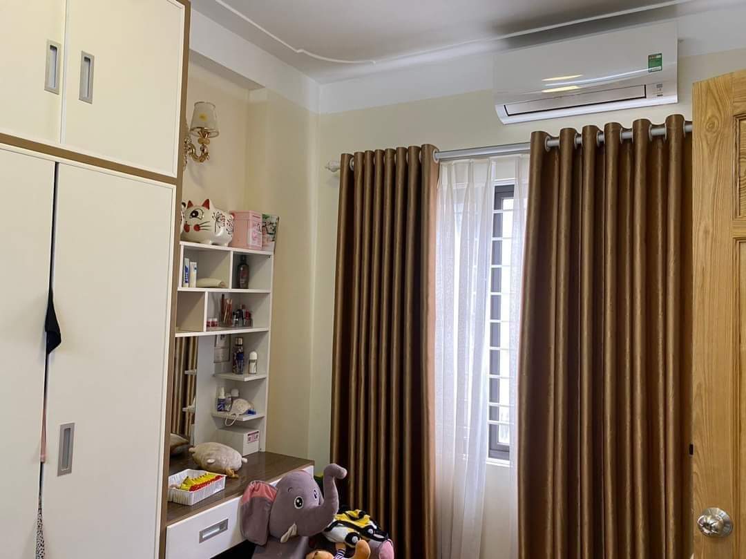 Nhà mặt phố Tây Sơn Đống Đa diện tích 41m2 3tầng mặt tiền 3m,kinh doanh sầm uất giá 5.8tỷ