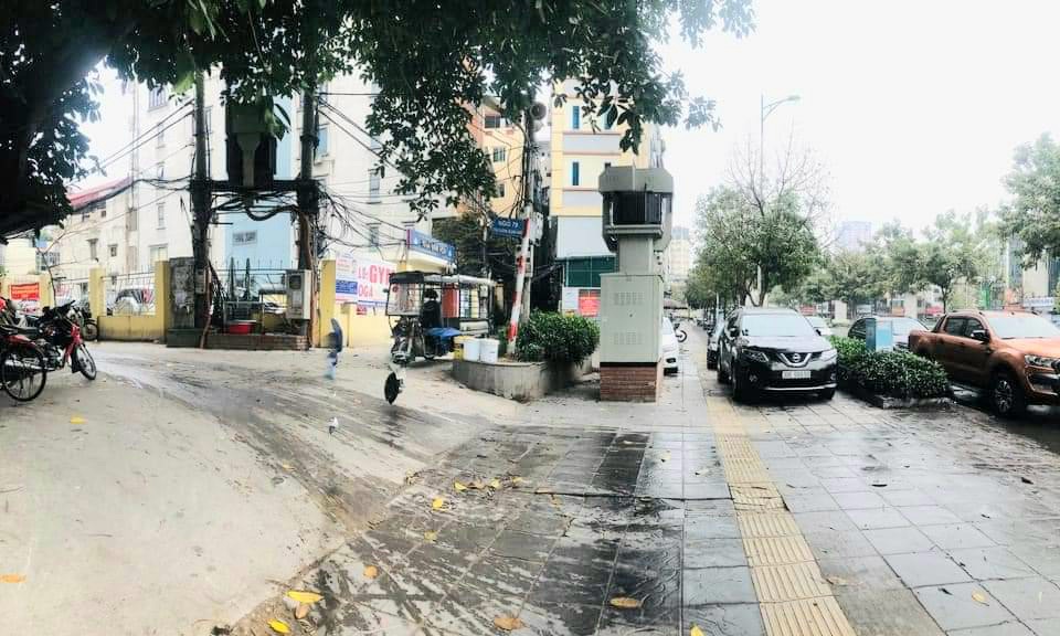 Bán tòa CCMN Dương Quảng Hàm, Cầu Giấy; Doanh thu 90 triệu/tháng; 8 tầng thang máy; Full nội thất; 73m2