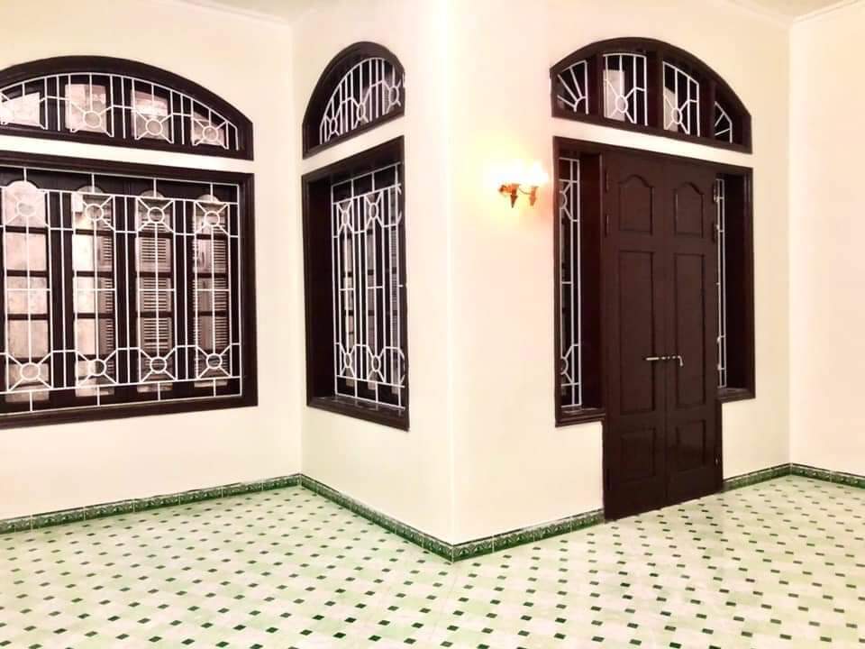 Hồng Mai -Hai Bà Trưng, ô tô, nhà đẹp ở ngay vuông 4 góc, 51m2/4T giá 9,5tỷ