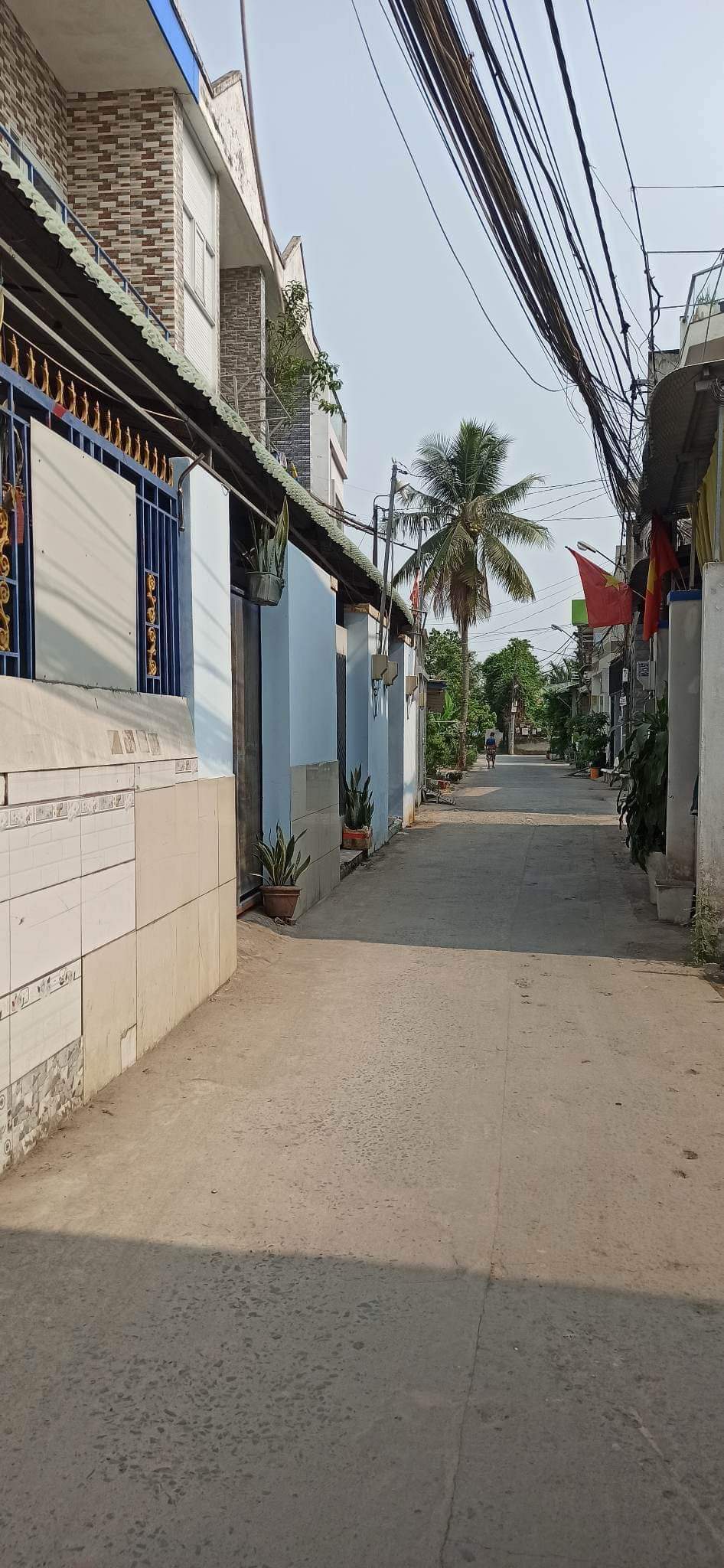 Bán nhà 2 tầng, hẻm xe hơi, 75m2. Giá 3tỷ6. Phường Long Trường, q9. Thủ Đức.