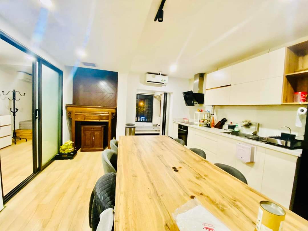 Bán nhà tâp thể Giảng Võ, Ba Đình, 4 ngủ, full nội thất cao cấp