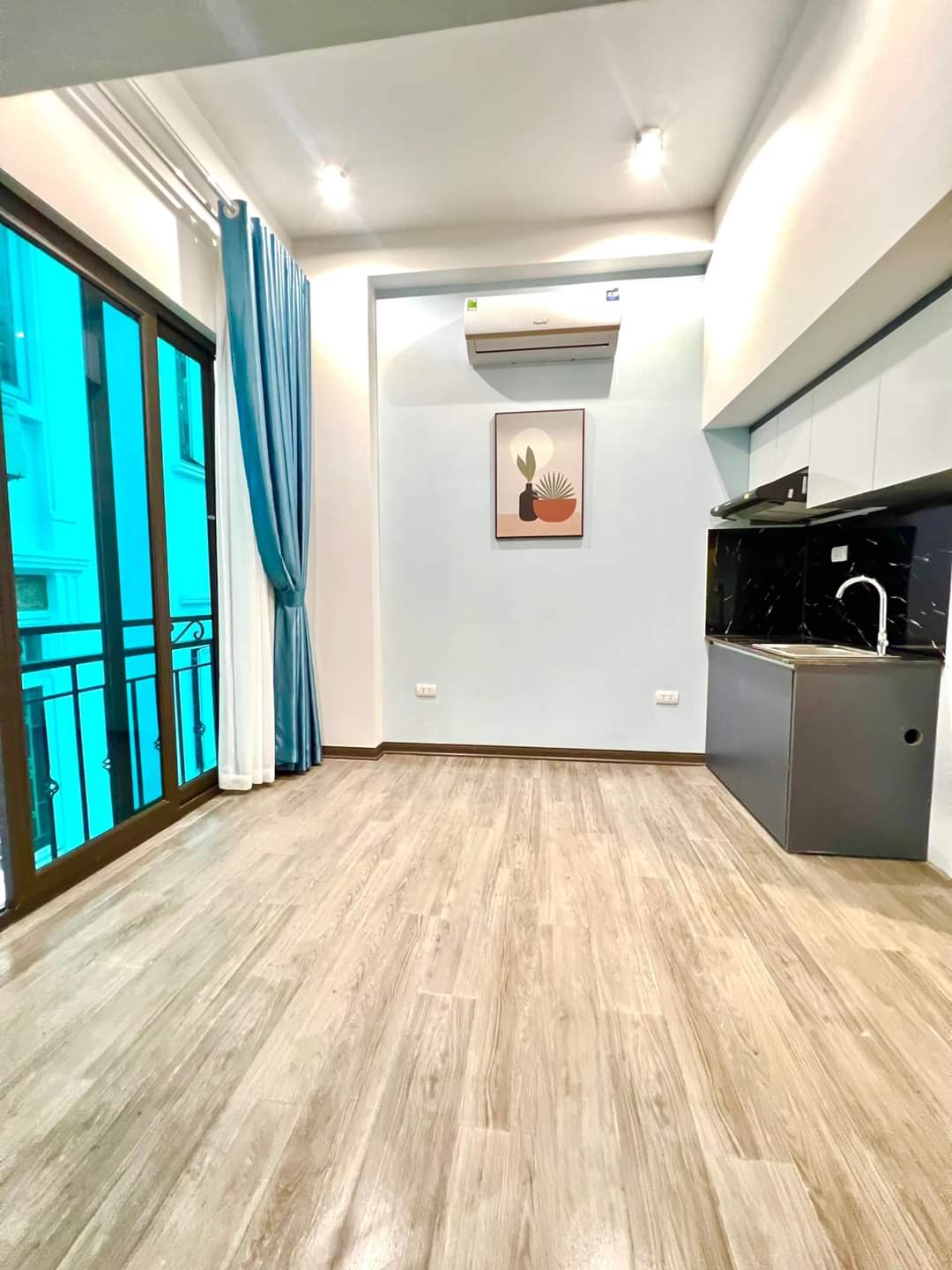 Cần bán tòa nhà yên hòa cầu giấy6 tầng