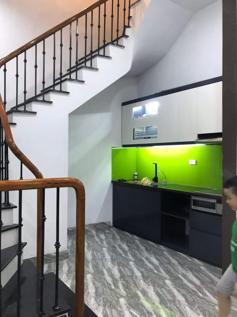 NHÀ MỚI ĐẸP LONG LANH - Ô TÔ ĐỖ CỬA - CÁCH MẶT PHỐ 10M - TIỆN ÍCH BẠT NGÀN