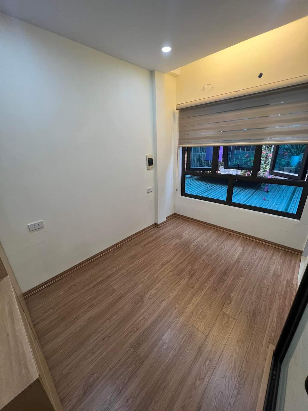 Bán nhà Nghĩa Tân, nhỏ xinh 4 tầng, 2 ngủ chưa tới 2 tỷ