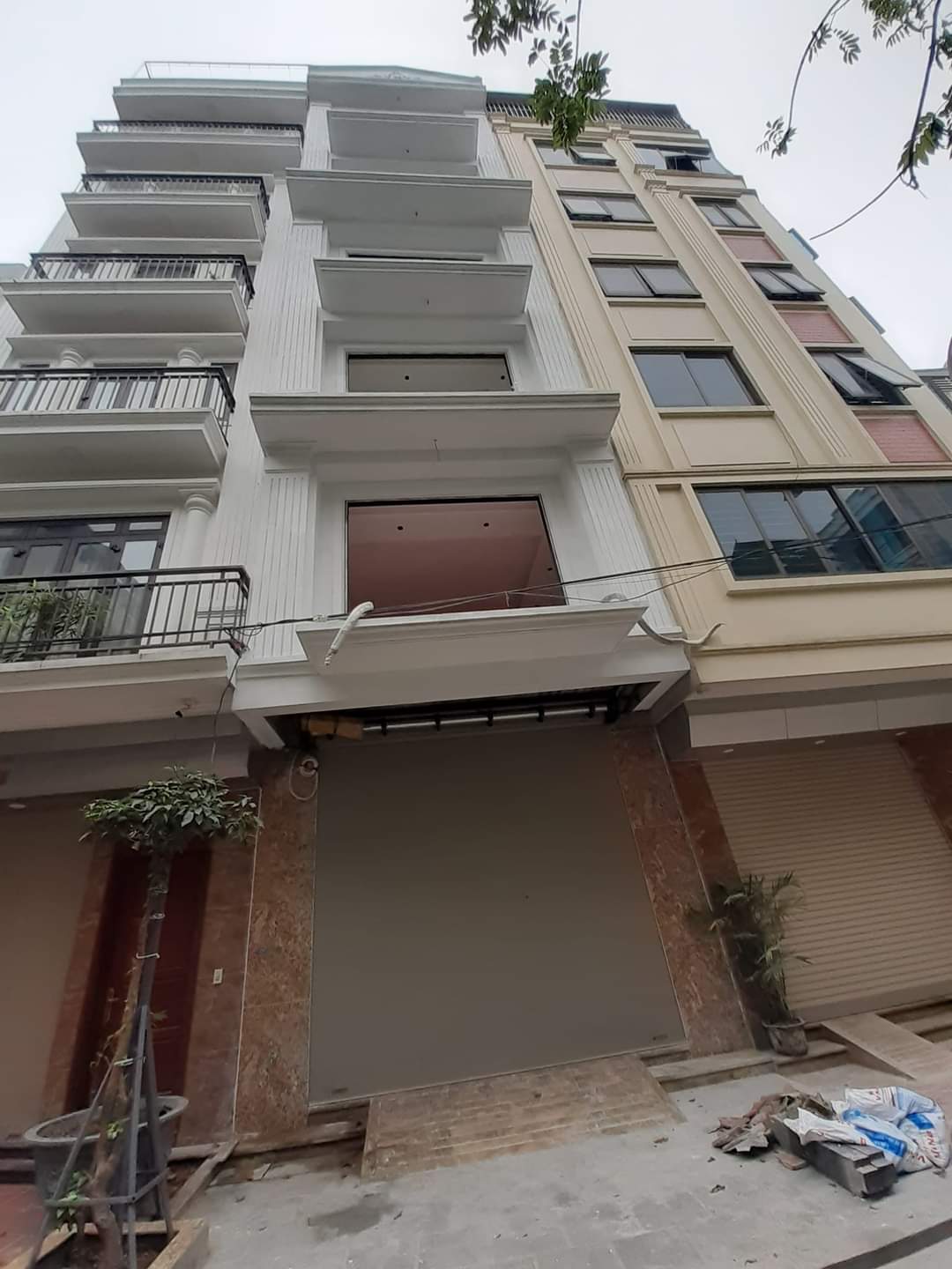 Nhà đẹp mặt đường Lê Trọng Tấn Hà đông.50m 6tầng thang máy kinh doanh sầm uất giá 11tỷ