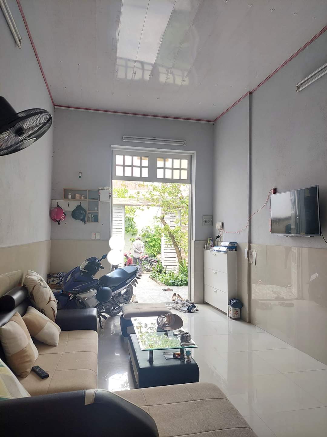 Bán nhà 114m2, ngang 5m nở hậu 15m. Giá 5tỷ4. Phường Long Trường, quận 9. Thủ Đức.