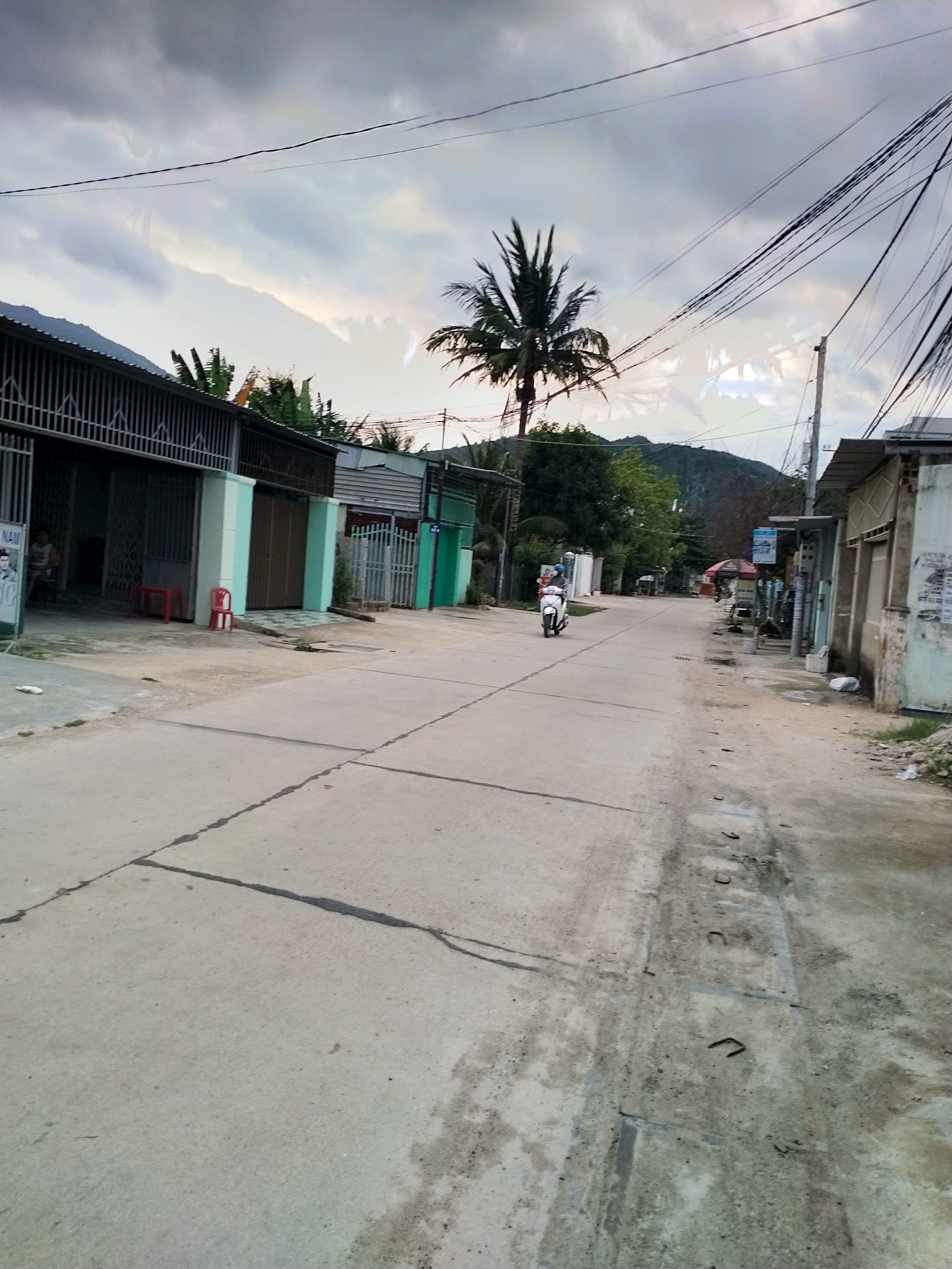 Cần bán đất TT xã Phước Đồng Nha Trang, gần làng đại học.