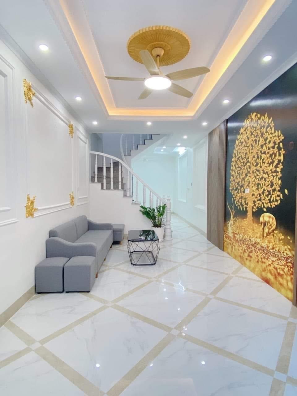 BÁN GẤP NHÀ PHỐ TAM TRINH, HOÀNG MAI, NGÕ THÔNG RỘNG, 65M2 x 5 TẦNG, MT4M, GIÁ 5.4 TỶ, VIP