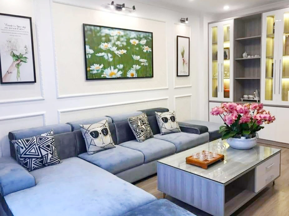 Lô góc Bồ Đề,LB 42m2 , 4tầng , MT4.8m.Tặng Full nội thất. Nhỉnh 5tỷ