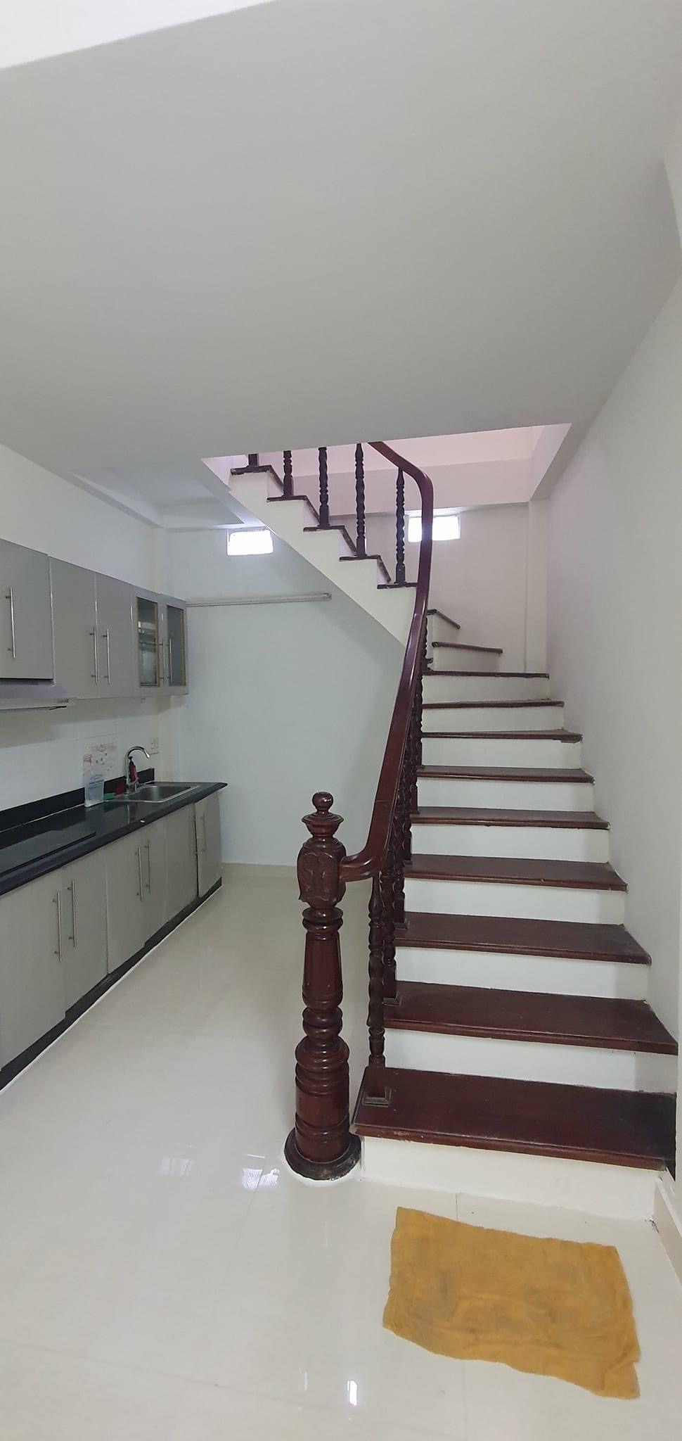 SiÊU HiẾM!! NHÀ ĐẸP THUỴ KHUÊ - TÂY HỒ, 30m2x4T, MT3,3m, GIÁ 3,65 TỶ.