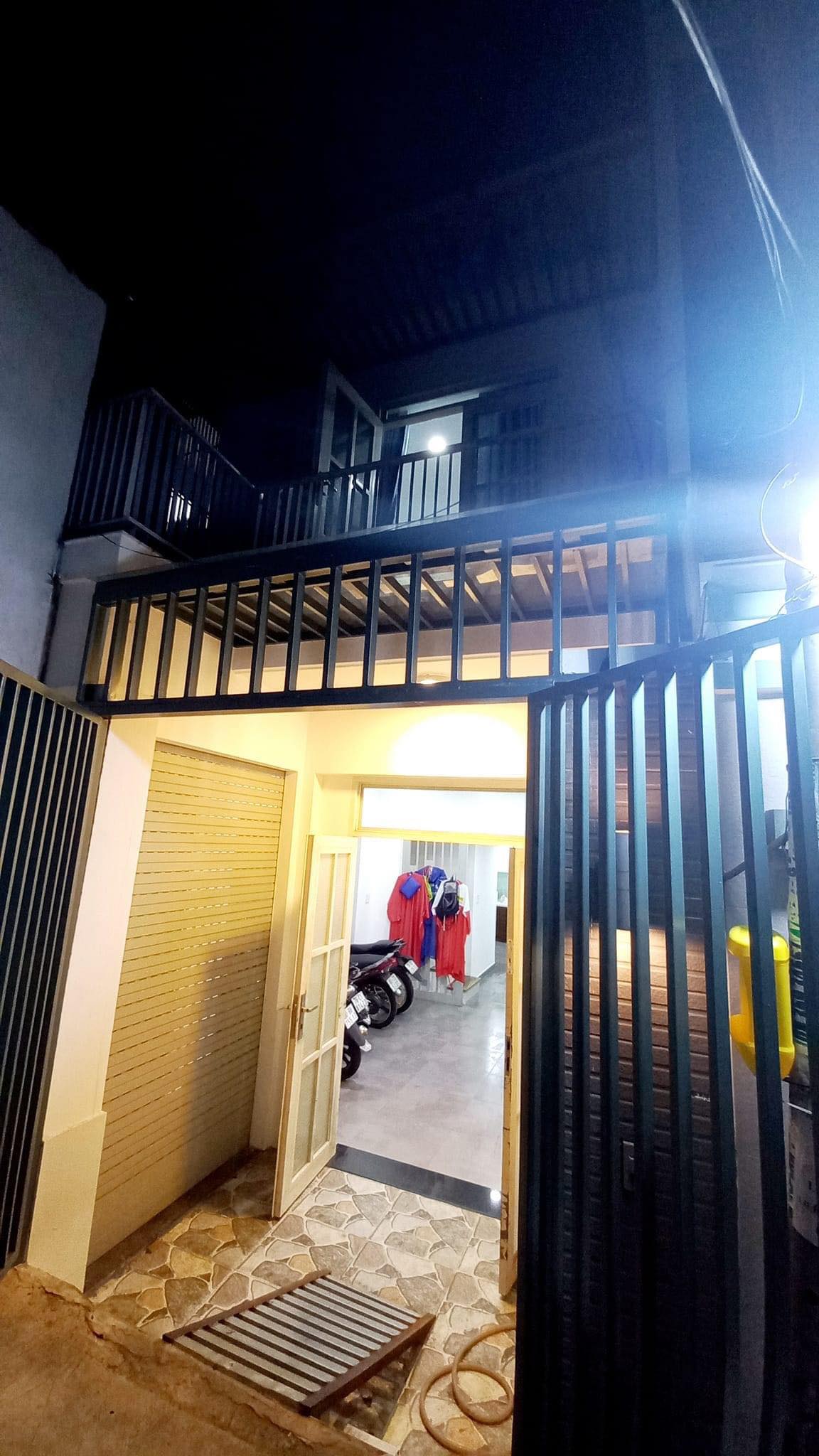 BÁN NHÀ 2 TẦNG QUẬN 7 HUỲNH TẤN PHÁT NGAY KCX TÂN THUẬN CHỈ 4.5 TỶ