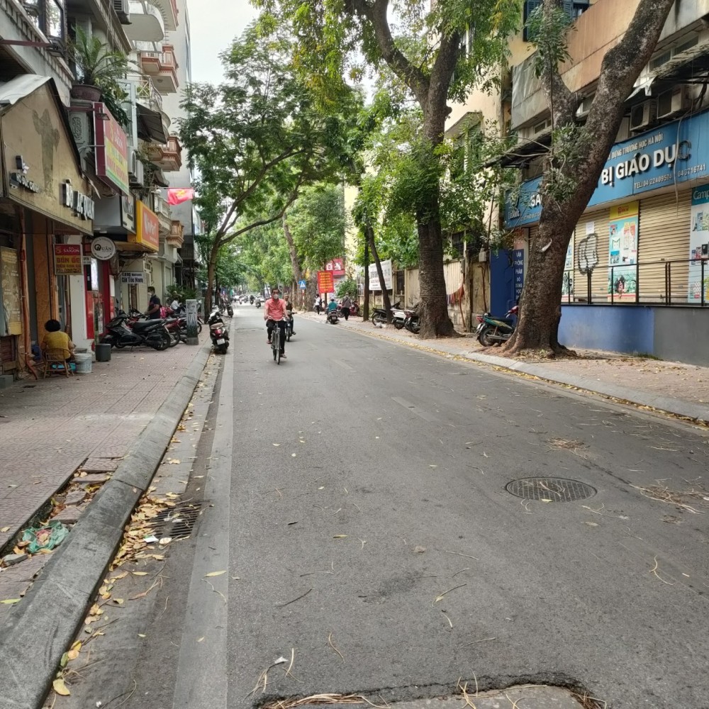 CHO THUÊ NHÀ MẶT PHỐ PHÓ ĐỨC CHÍNH 138M2 – 8 TẦNG.