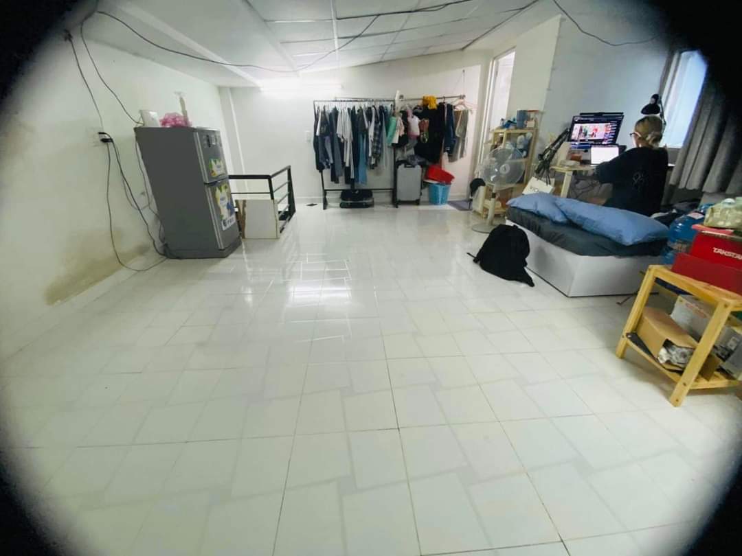 Nhà bán Hoài Thanh 27m2 Lô Góc Quận 8 chỉ 1.9 tỷ