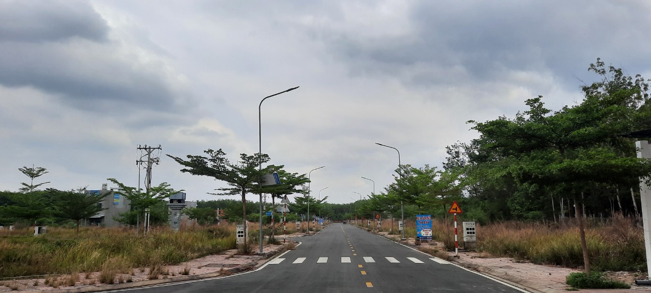 Đất chính chủ Bình Dương cần ra gấp sổ hồng sẵn có.