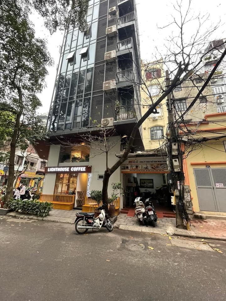 KHÁCH SẠN 3 SAO - VỊ TRÍ ĐẮC ĐỊA + DOANH THU 1 TỶ/ THÁNG- TRẦN HƯNG ĐẠO HOÀN KIẾM 236M2 XÂY 11 TẦNG