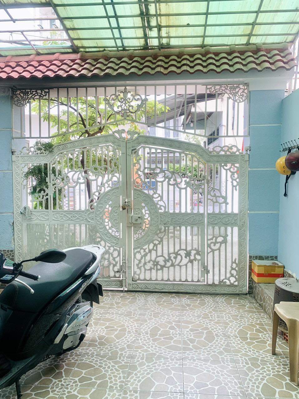 Bán nhà đường Đinh Tiên Hoàng quận Bình Thạnh diện tích 57 m2 nở hậu