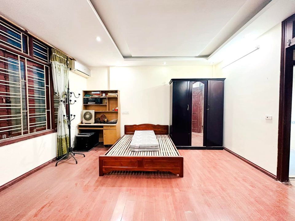 Chủ Gấp !! Bán nhà Khương Trung, gần ô tô 10m, 40 m2 x 4.7m mt, chỉ 4,68 tỷ.