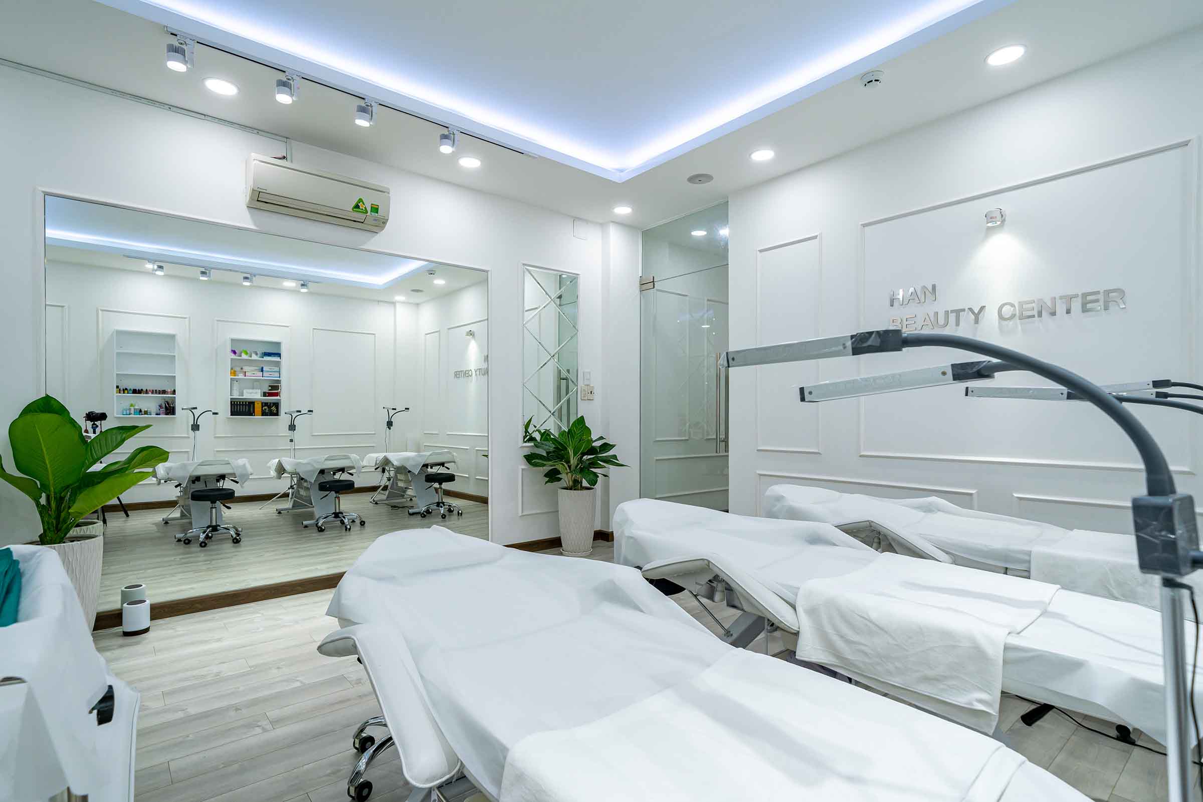 Nhà cho thuê 2 mặt tiền Hùng Vương - DTSD: 600 m2