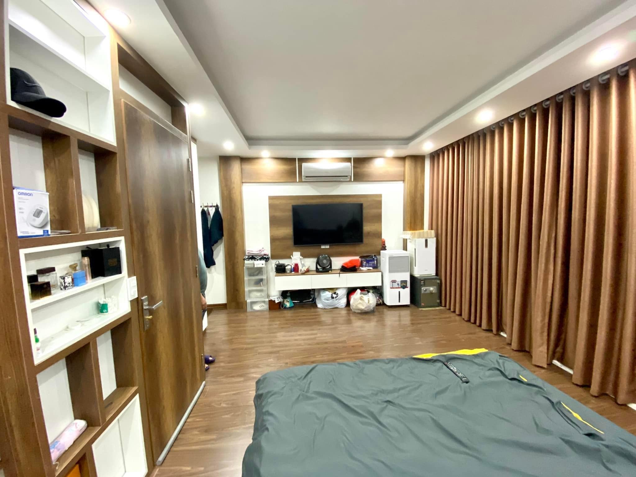 Bán nhà siêu đẹp Đội Cấn, 34m, 5 tầng, 2 mặt thoáng, giá 4 tỷ 5.