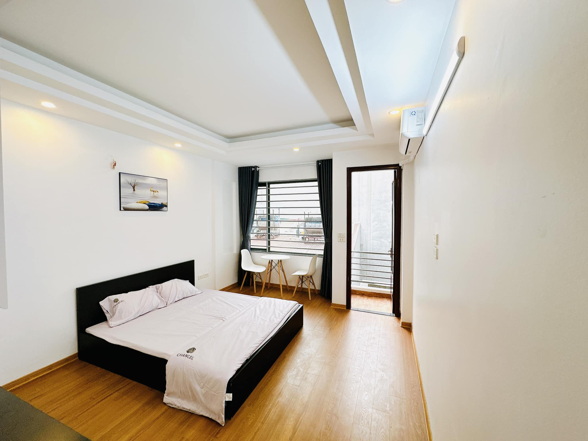 Bán tòa nhà CCMN, Doãn Kế Thiện, Cầu Giấy 90m, 7 tầng thang máy, 20 phòng, DT 100 triệu 1 tháng, giá 12 tỷ 8.