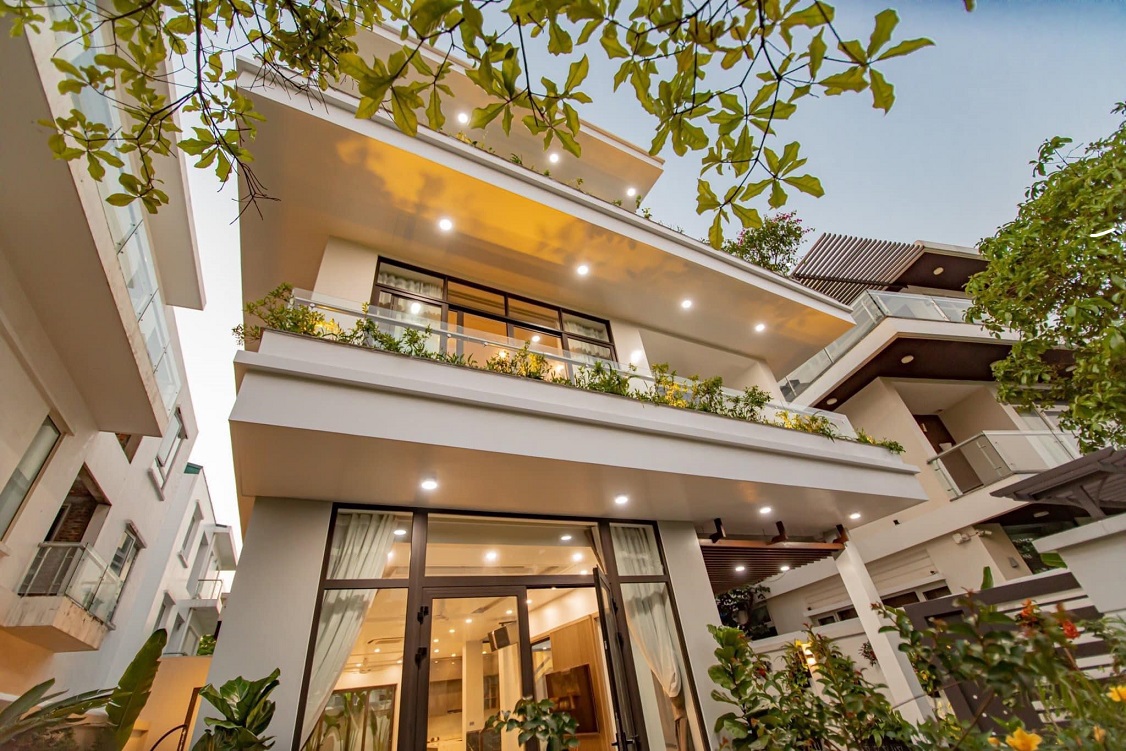 BÁN SIÊU PHẨM BIỆT THƯ LÔ GÓC - SÂN VƯỜN TIỂU CẢNH 200M2 - FULL NỘI THẤT KĐT YÊN HOÀ CẦU GIẤY