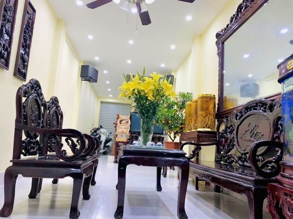 Bán nhà Dốc Tam Đa, Hoàng Hoa Thám, 100m Hồ Tây. LH: Địa Thủy Sư Trần Thọ