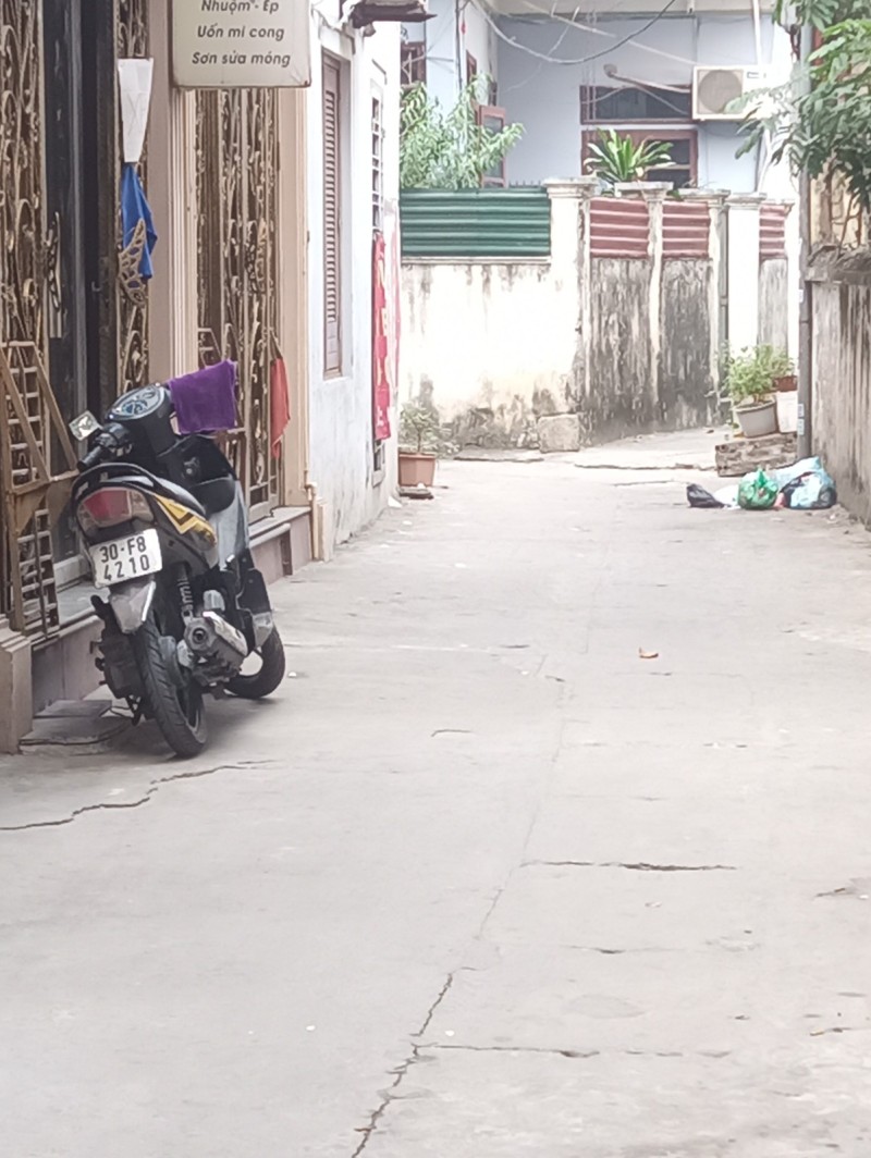 Bán nhà đường Giải Phóng, Hoàng Mai, 6 tầng thang máy. LH: Địa Thủy Sư Trần Thọ