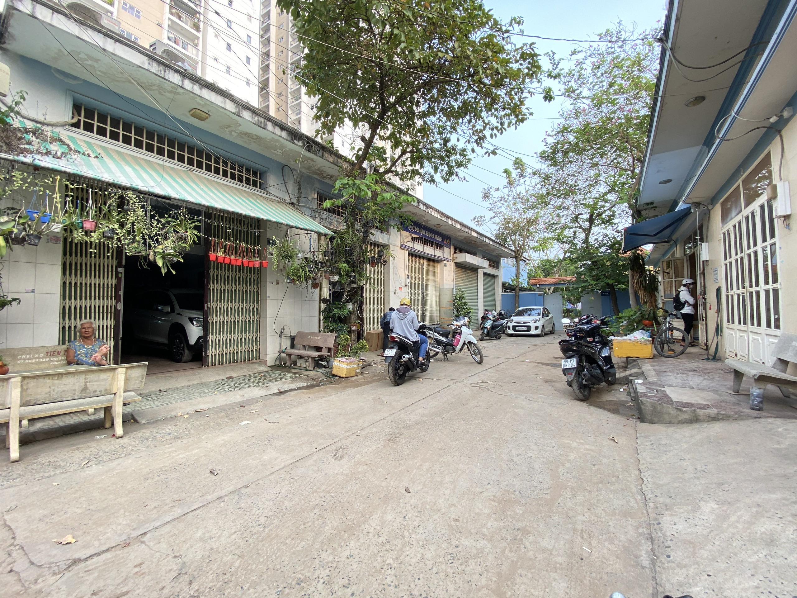 Bán nhà HẺM XE HƠI 8M đường Lũy Bán Bích, Q.Tân Phú, 70m2(4.1x17) KHÔNG LỘ GIỚI