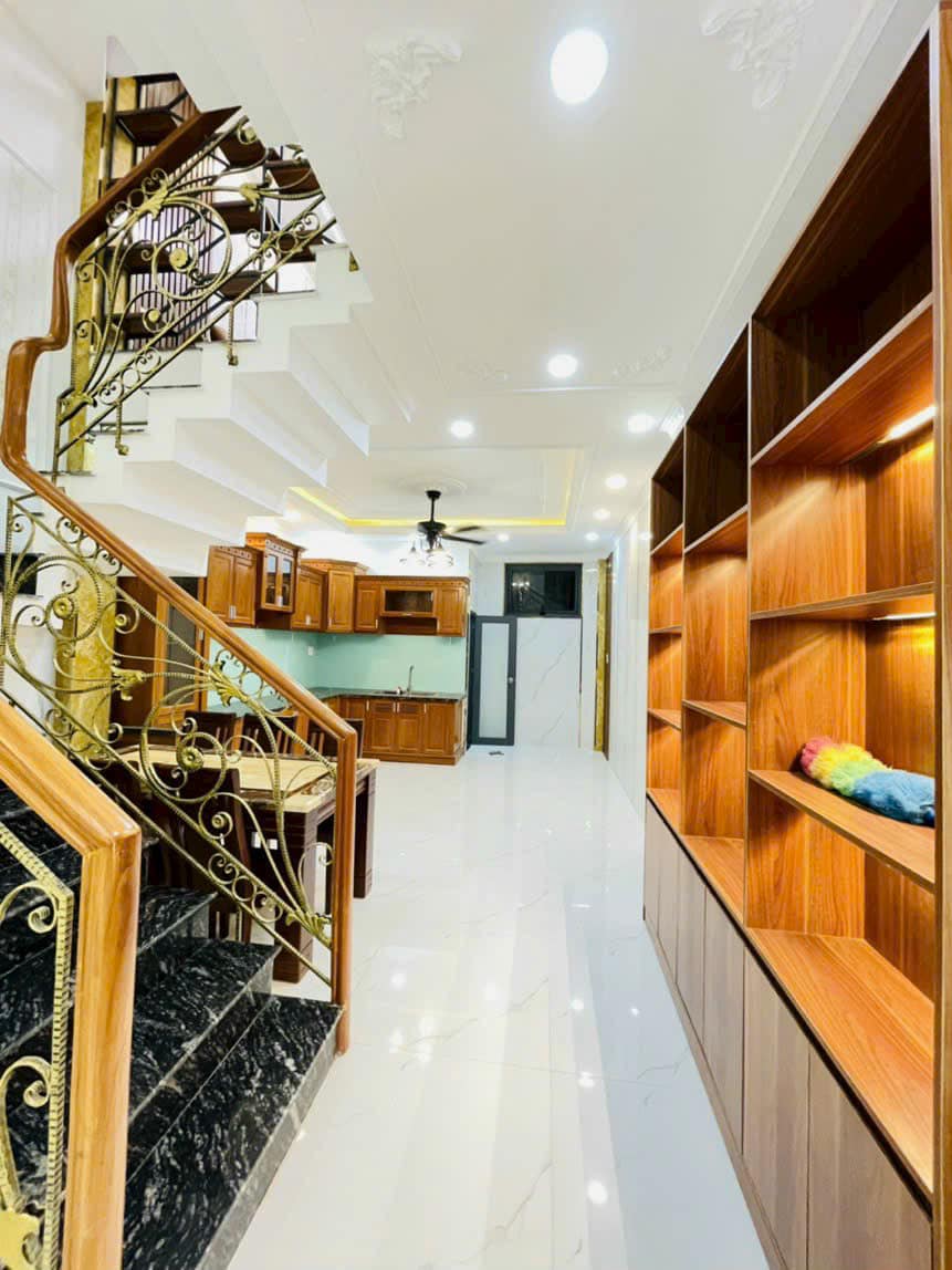 Siêu Hiếm, Nhà HXH Cách Chợ Thủ Đức 150M, Kha Vạn Cân, Linh Chiểu, DT 120M, Giá 8 Tỷ