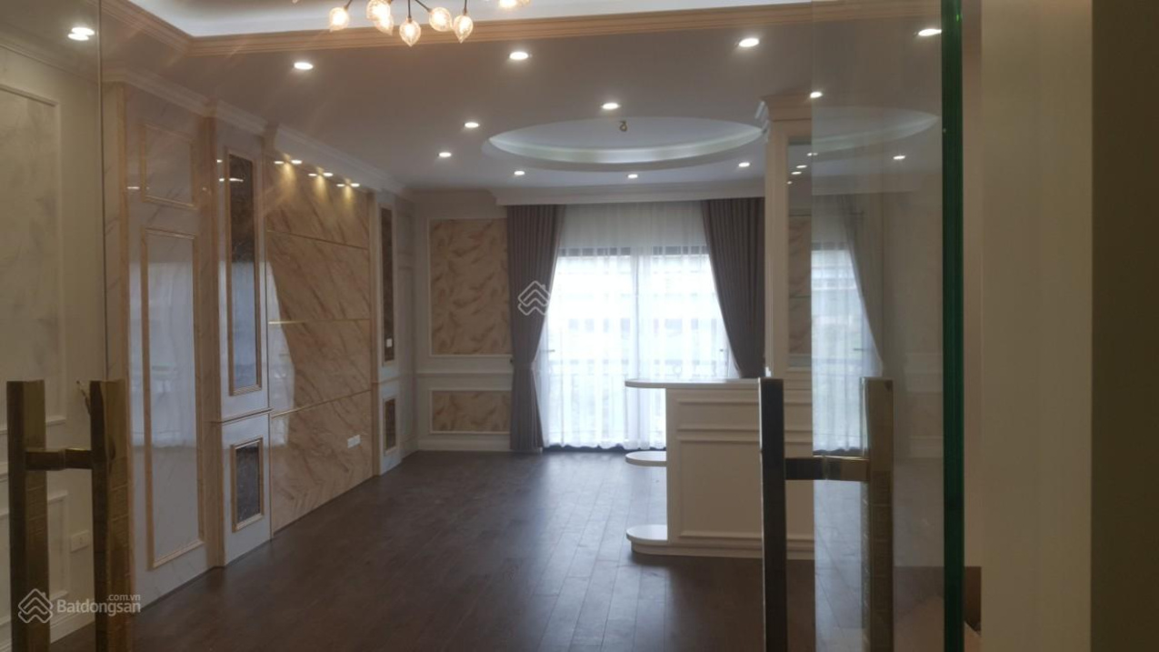 Bán nhà ngõ 168 Nguyễn Khánh Toàn 150m2, mặt tiền 6m, khu biệt thự cao cấp