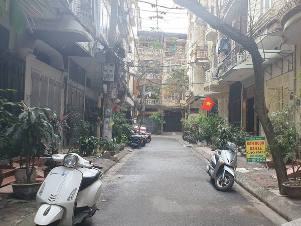 Khu vực ngõ 36 Hoàng Ngọc Phách là ngõ ô tô tránh với không gian sống thoáng đãng ban-nha-ngo-36-hoang-ngoc-phach-dong-da-ha-noi-3