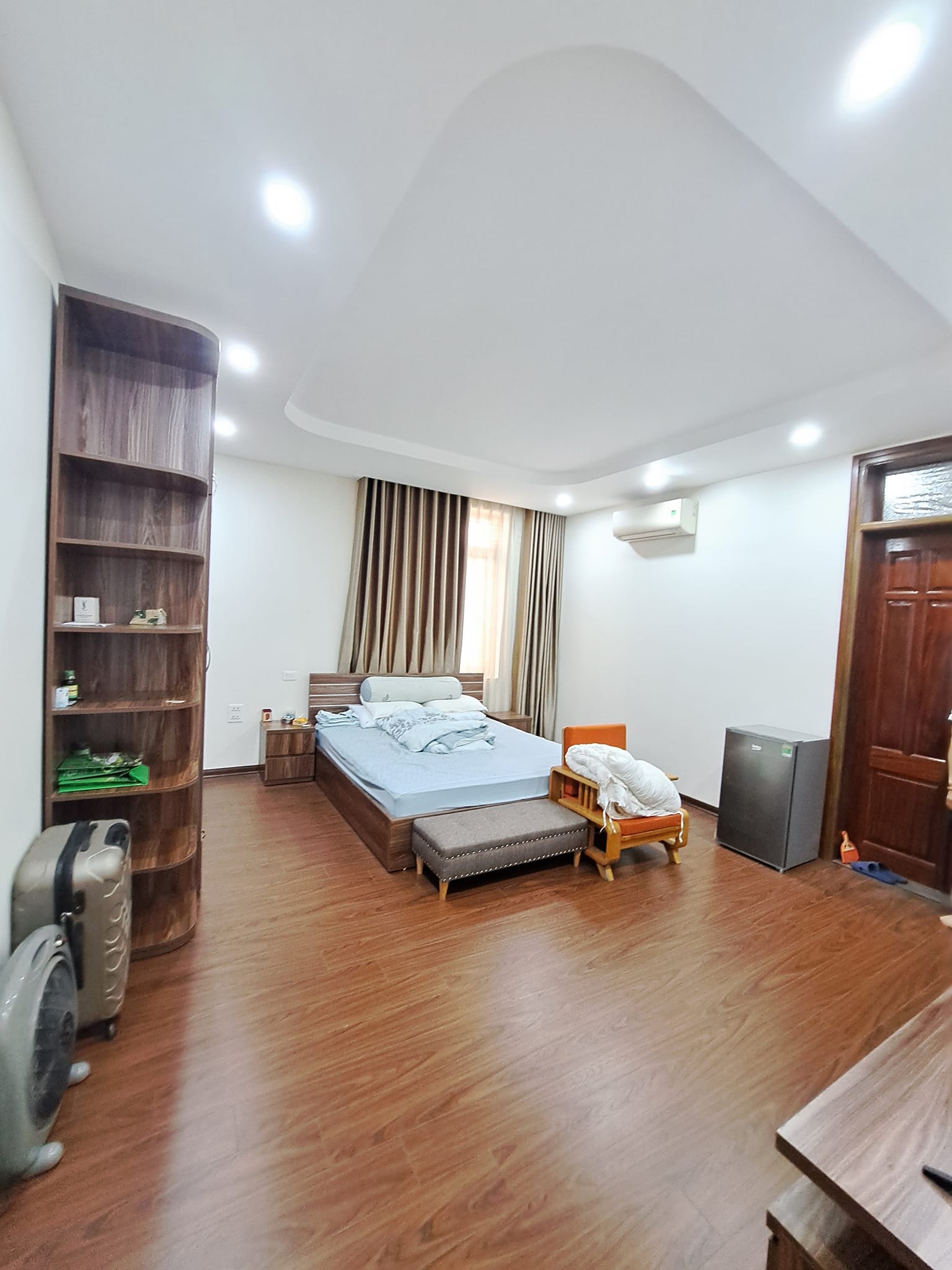 Cần bán nhà ngõ 143 Quan Hoa 70m2, mặt tiền 4.7m