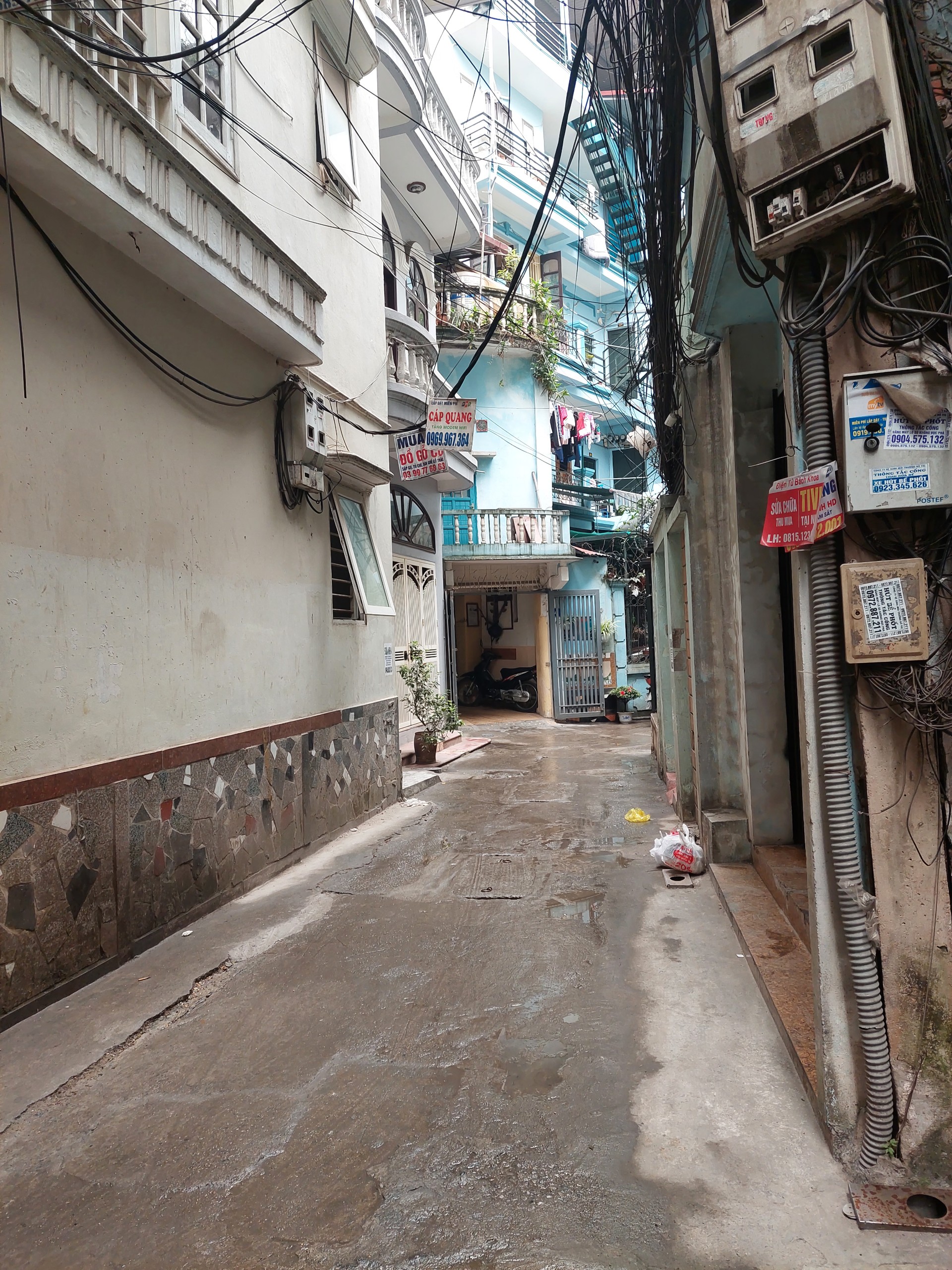 Bán nhà phố Hào Nam, Đống Đa, 66m2, 3 tầng, phân lô quân đội, khu dân trí cao, giá 5.85 tỷ