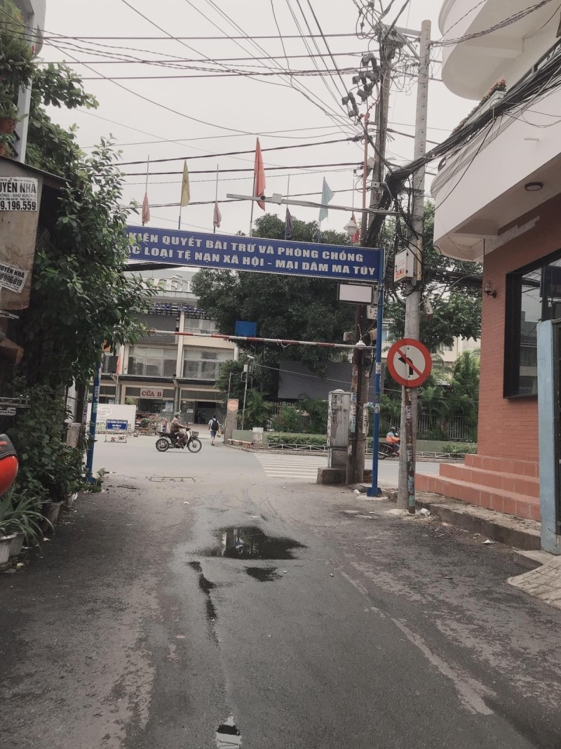 Bán nhà Hẻm 363 Đinh Bộ Lĩnh, Sát mặt tiền đường, DT 56m2 Chỉ 6.5 tỷ