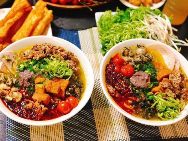 Bún riêu Cầu Giấy Quán Trung tọa lạc tại 157 Nguyễn Ngọc Vũ bay-bun-rieu-5