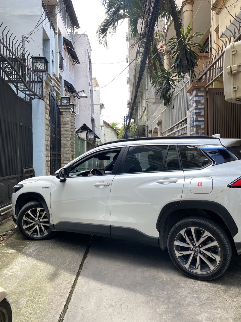 Bán Nhà Hẻm Xe Hơi D2 Nguyễn Gia Trí, 135m2, Khu VIP Bình Thạnh, Chỉ 73tr/M2