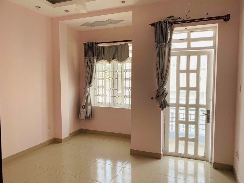 Bán nhà gần Nguyễn Thị Nhỏ, Quận 11, 4 tầng, 5PN, 50m2, chỉ 5 tỷ X